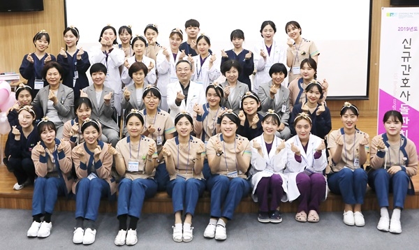 순천향 대천안병원은 지난 6일 송원홀에서 2019년 상반기 신규간호사 돌찬치 행사를 열었다.