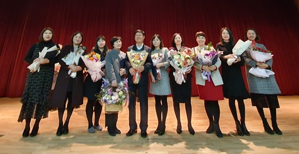 한국영상대학교가 위탁운영하고 있는 세종시 육아종합지원센터가 2019 전국육아종합지원센터 우수운영사례 공모전에서 우수상을 수상했다. /한국영상대 제공