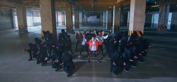 '방탄소년단'(BTS)의 '낫 투데이' 뮤직비디오 한 장면.